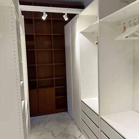 Vista Corvetto Apartamento *